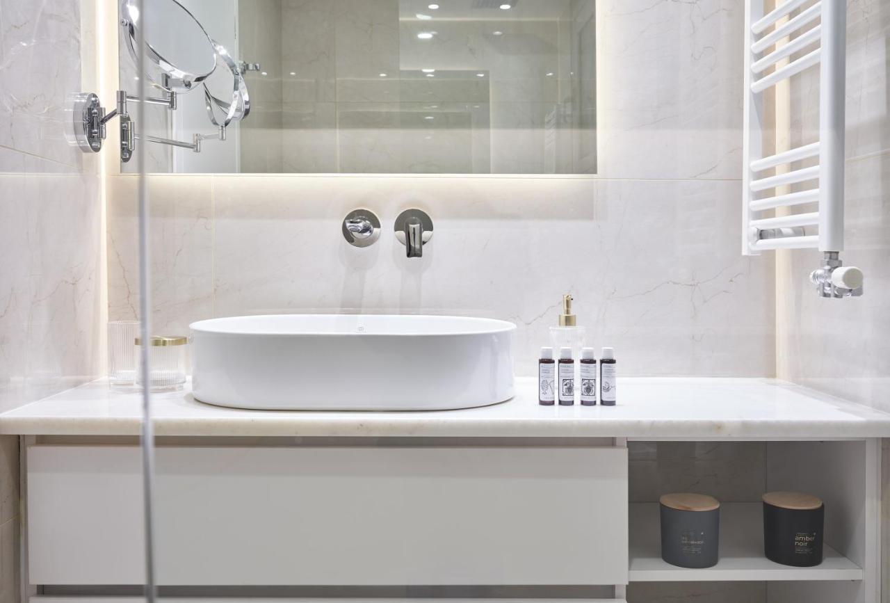 Urban Heights 3Bd Apt, Next To Hilton Athens Ngoại thất bức ảnh